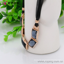 (necklace-00030) Fashion Gold-Plated Rhinestone Women Jewelry Necklace in Copper Alloy